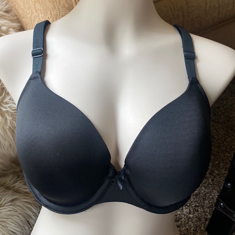 Lane Bryant Cacique Lightly Lined T-Shirt Bra Black